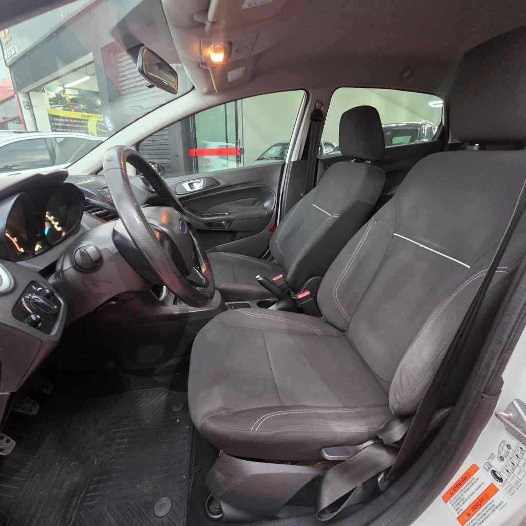 FORD Fiesta Hatch - Foto