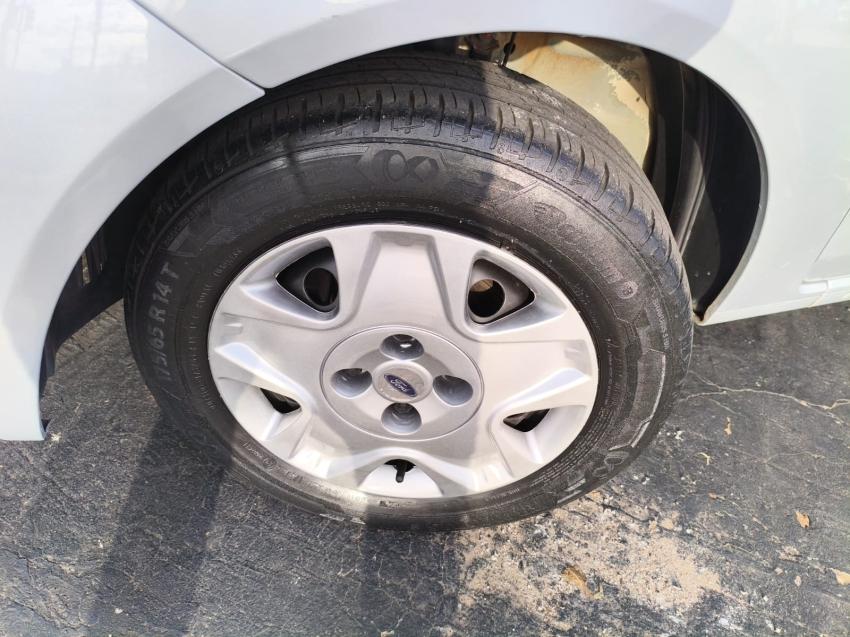 FORD Fiesta Hatch - Foto