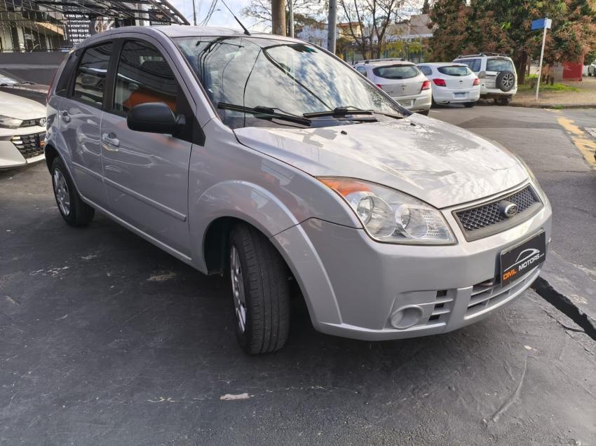 FORD Fiesta Hatch - Foto