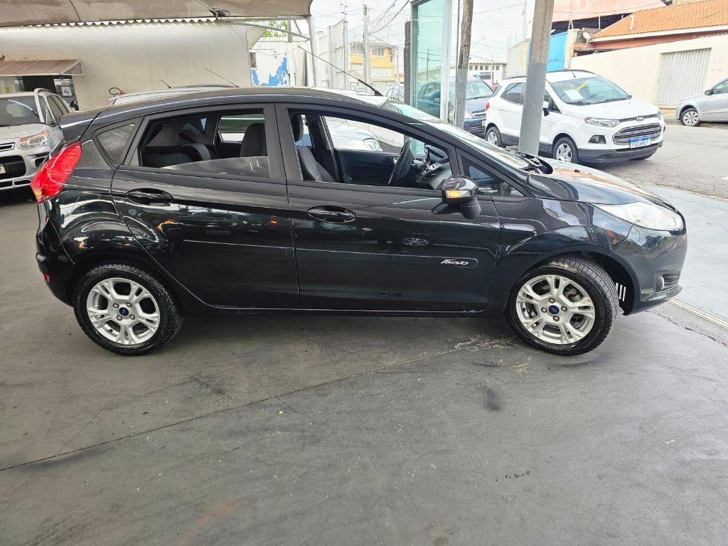 FORD Fiesta Hatch - Foto