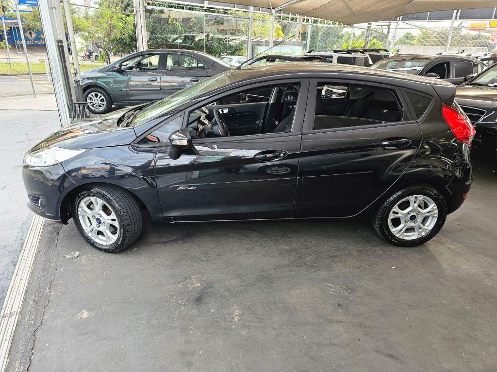 FORD Fiesta Hatch - Foto