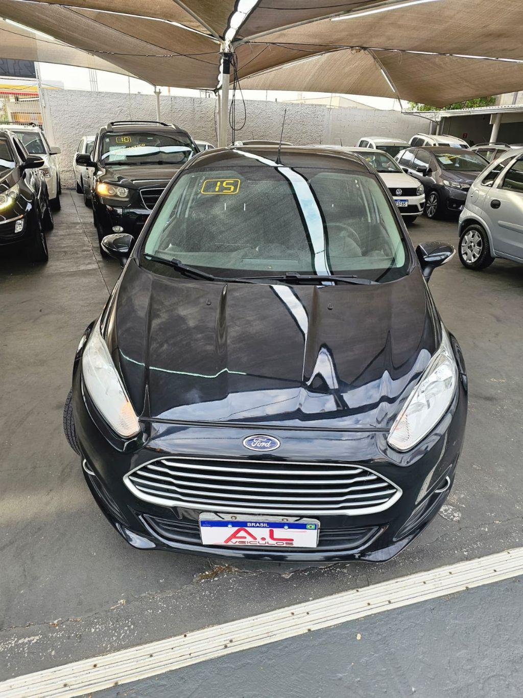 FORD Fiesta Hatch - Foto