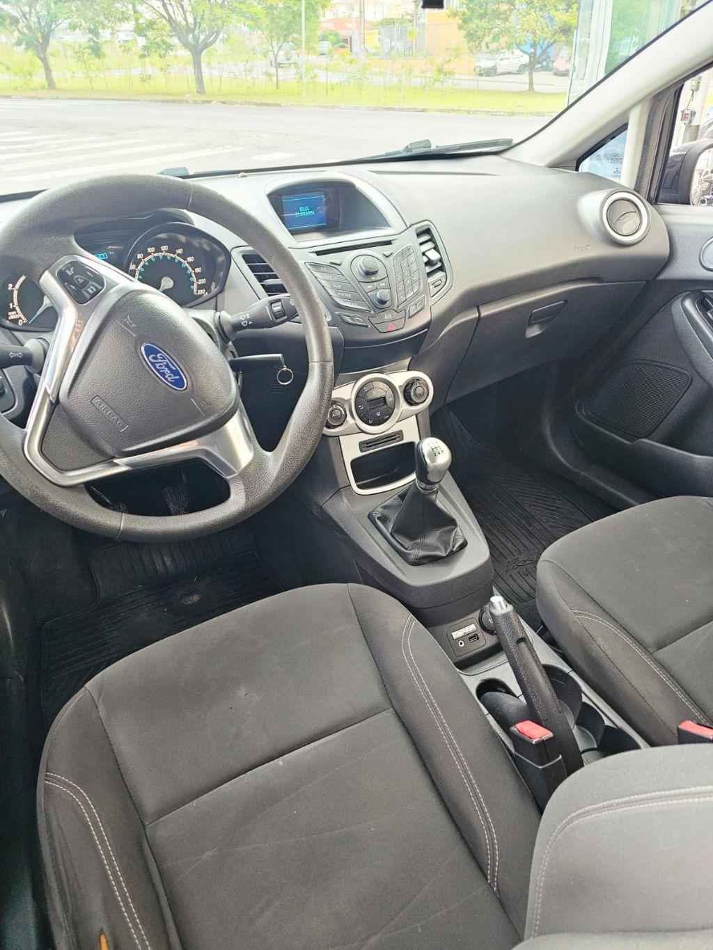FORD Fiesta Hatch - Foto