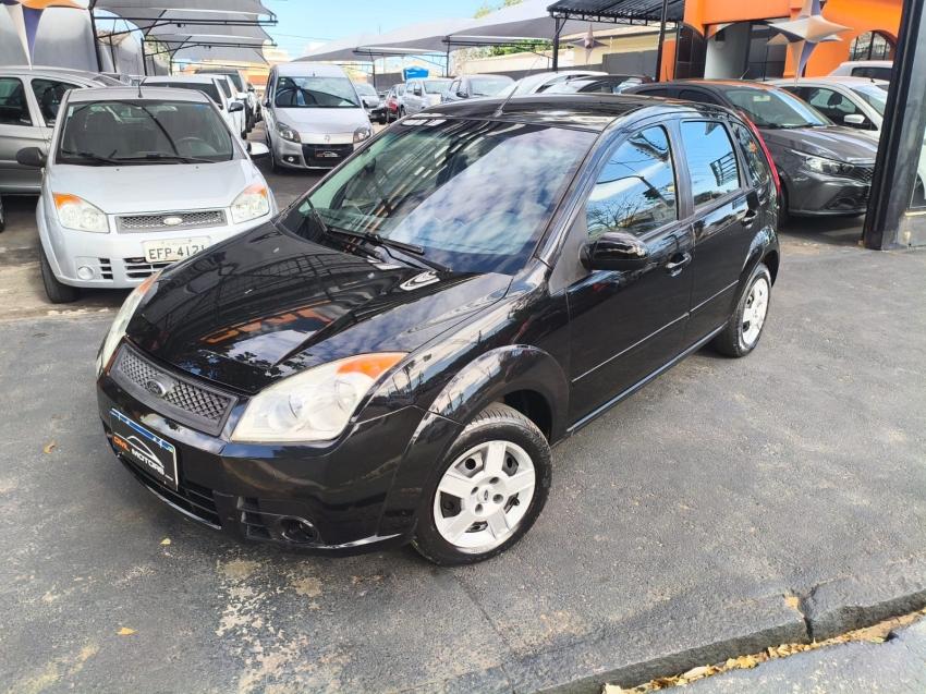 FORD Fiesta Hatch - Foto