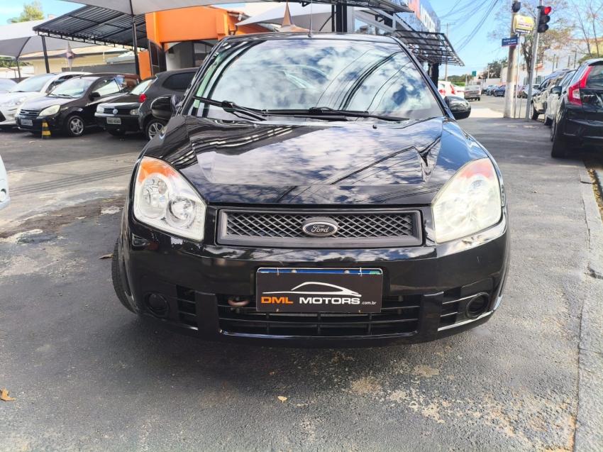 FORD Fiesta Hatch - Foto