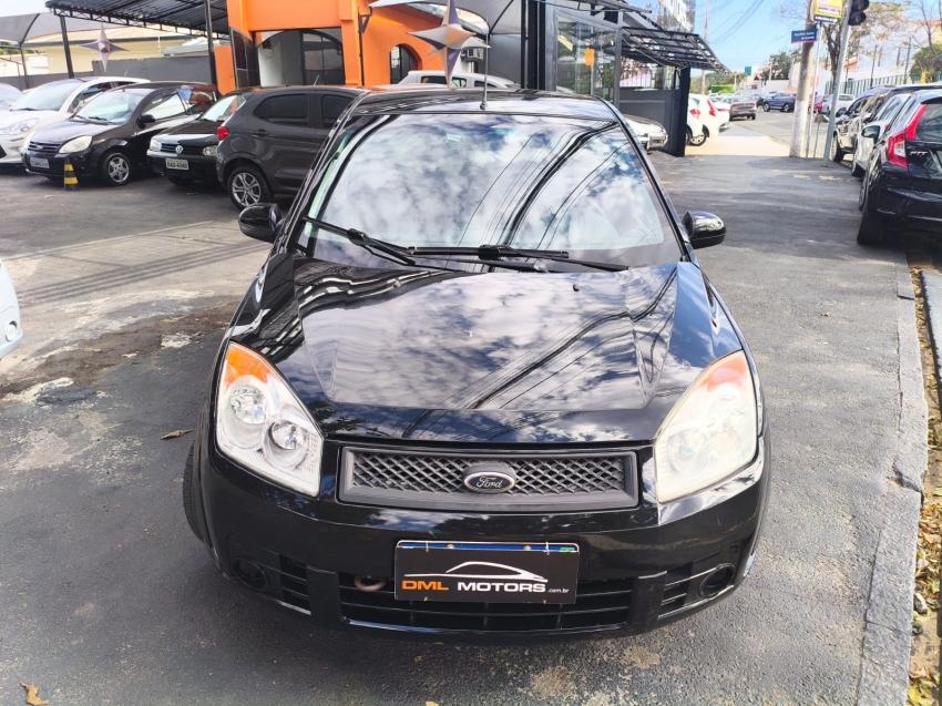 FORD Fiesta Hatch - Foto