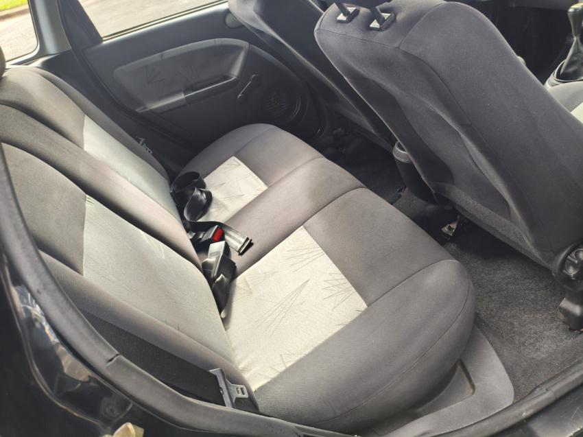 FORD Fiesta Hatch - Foto