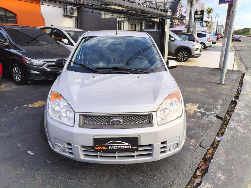FORD Fiesta Hatch - Foto