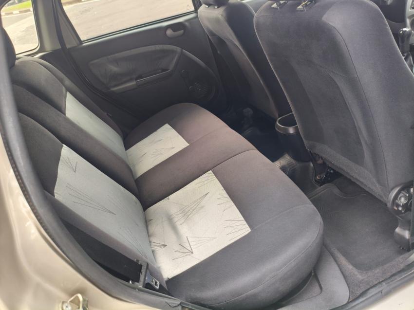 FORD Fiesta Hatch - Foto