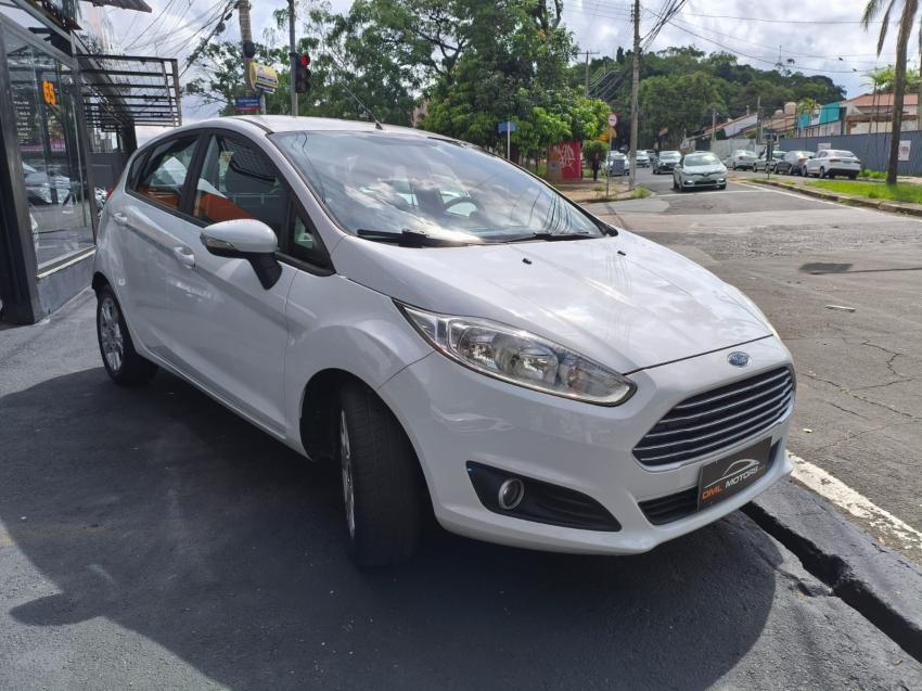 FORD Fiesta Hatch - Foto