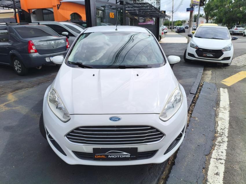 FORD Fiesta Hatch - Foto