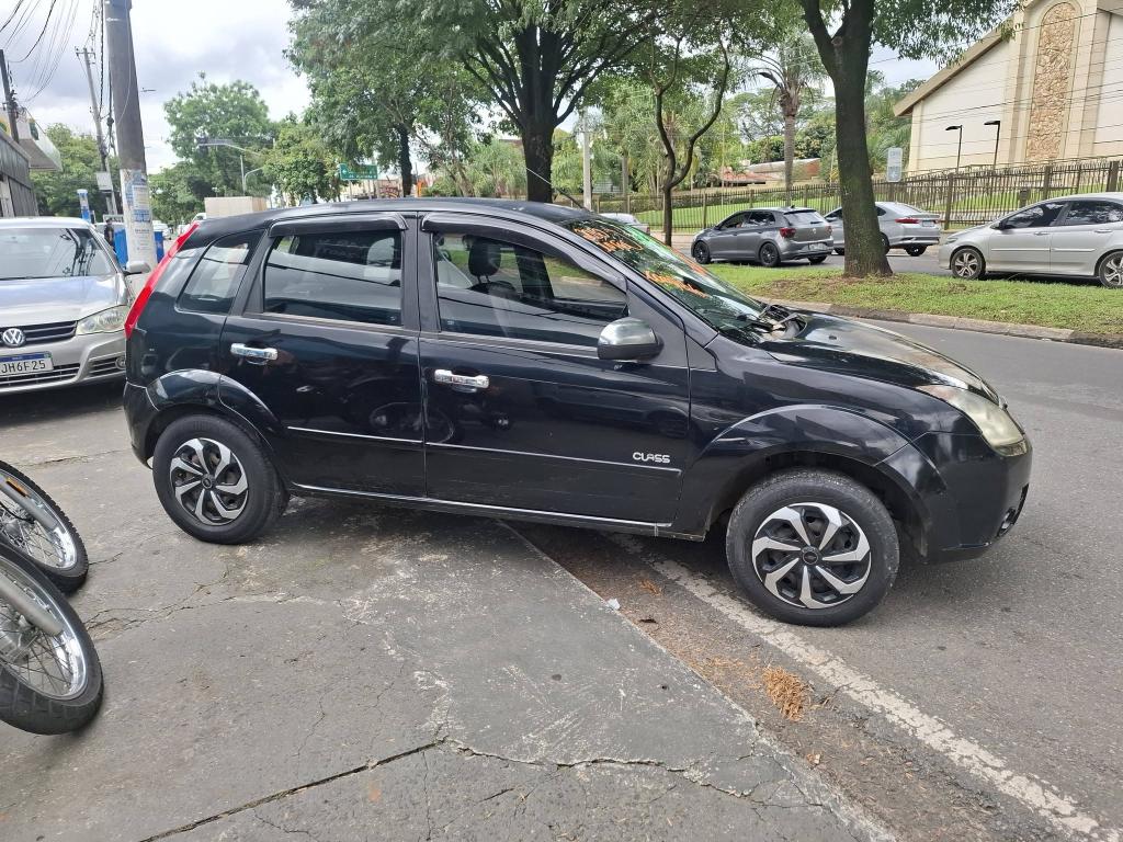 FORD Fiesta Hatch - Foto