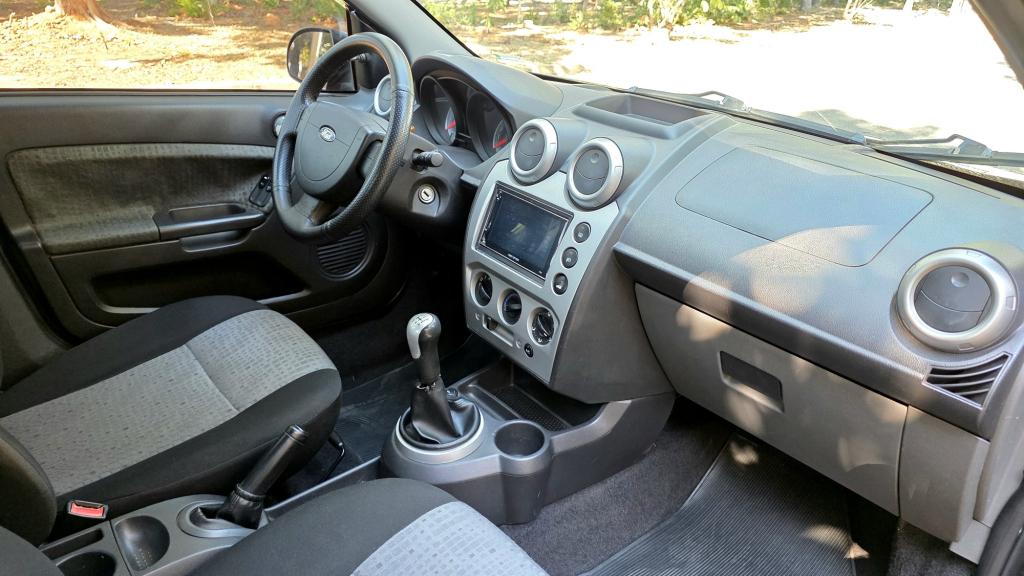 FORD Fiesta Sedan - Foto