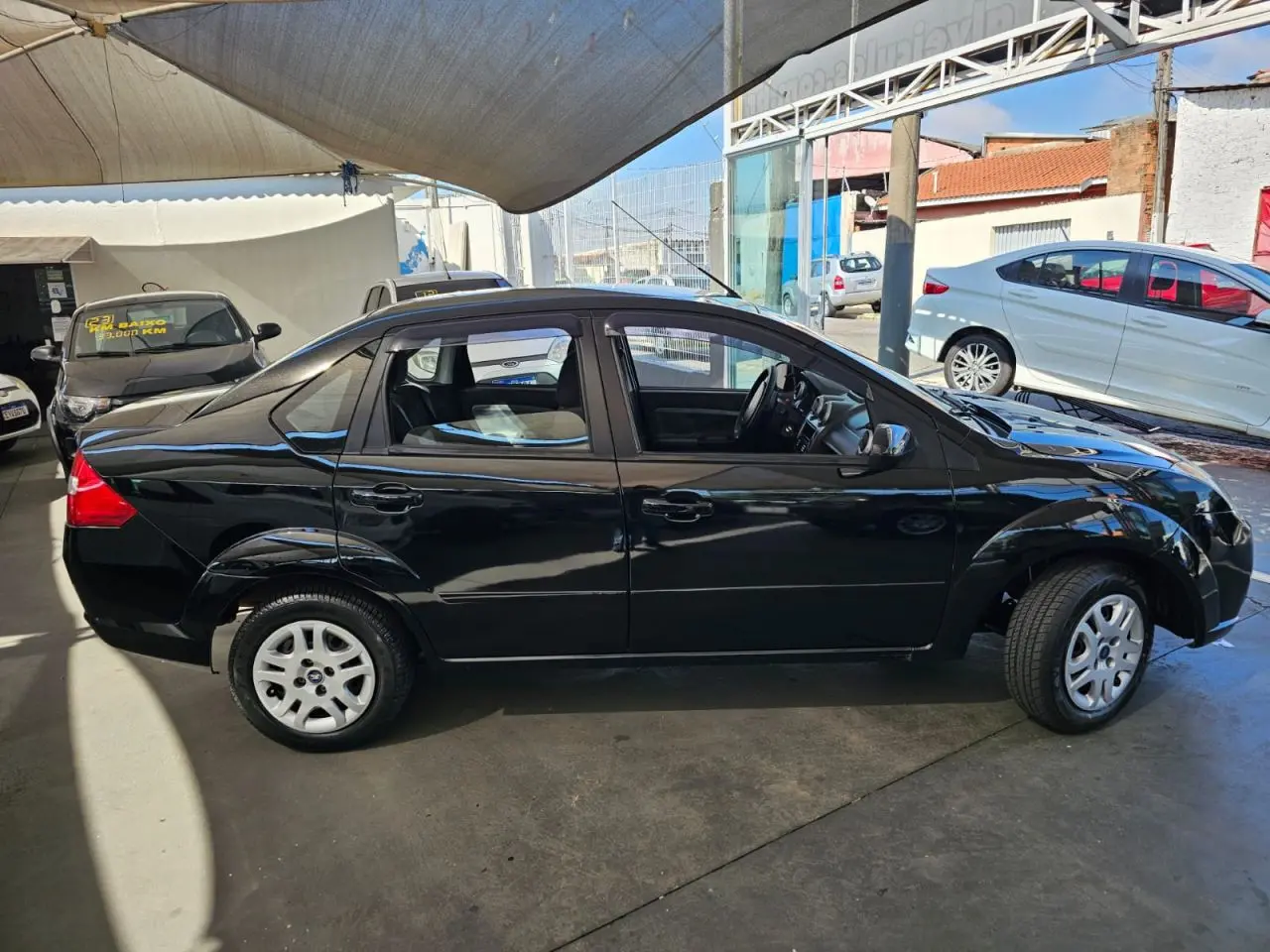 FORD Fiesta Sedan - Foto