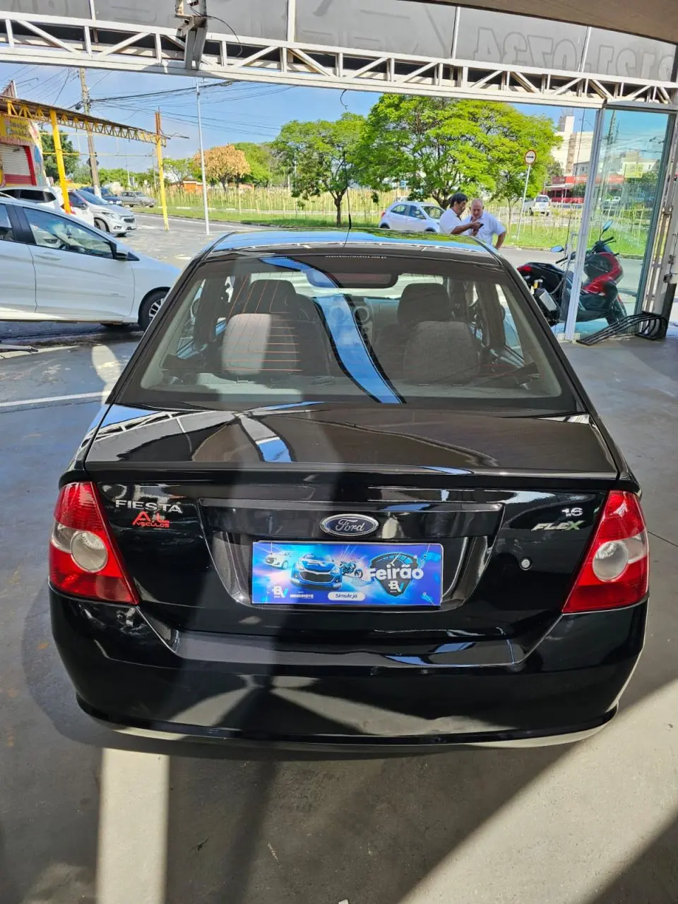 FORD Fiesta Sedan - Foto