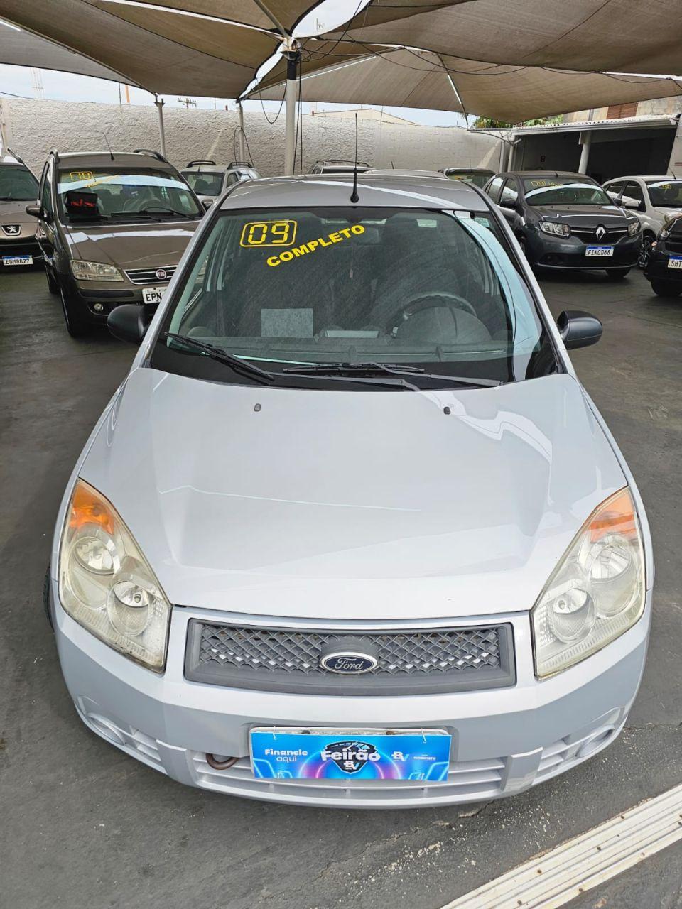 FORD Fiesta Sedan - Foto