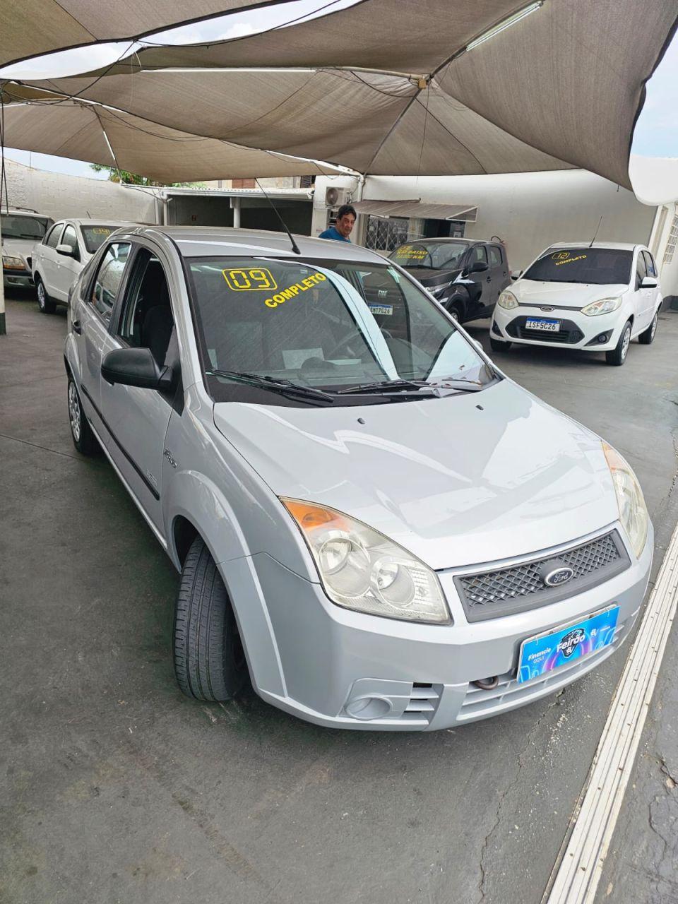 FORD Fiesta Sedan - Foto