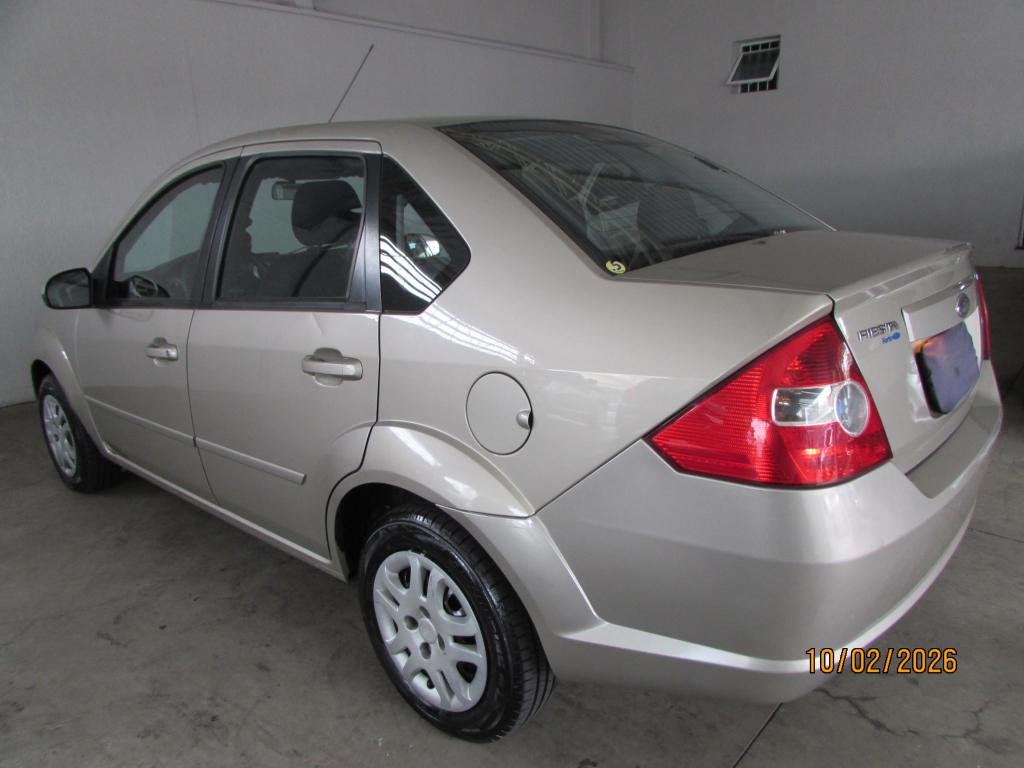 FORD Fiesta Sedan - Foto