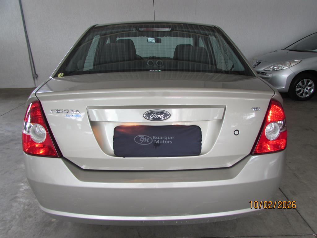 FORD Fiesta Sedan - Foto