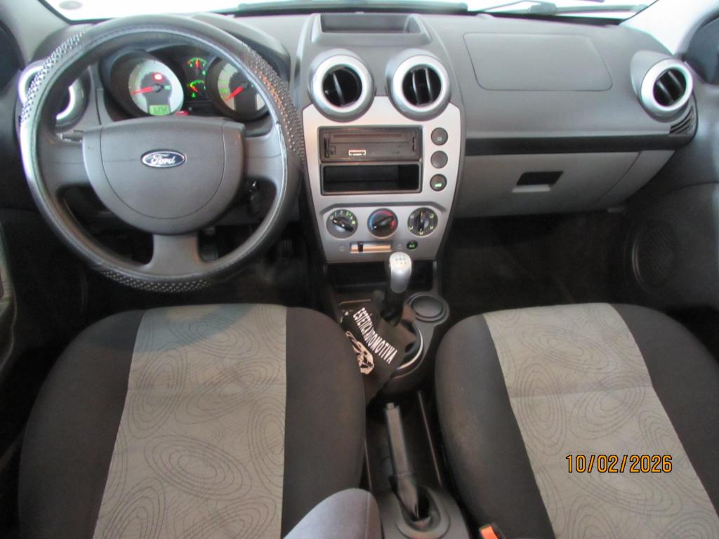 FORD Fiesta Sedan - Foto
