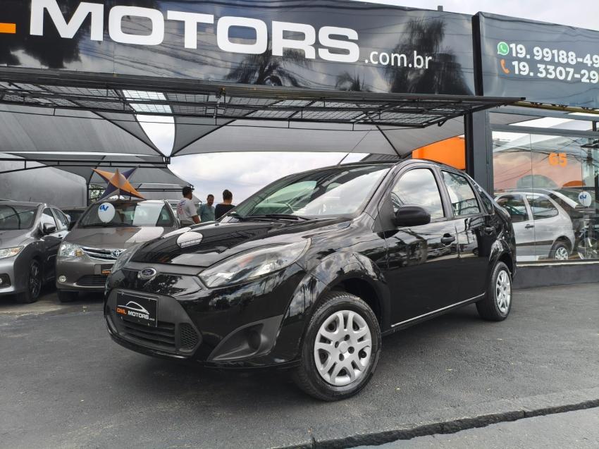 FORD Fiesta Sedan