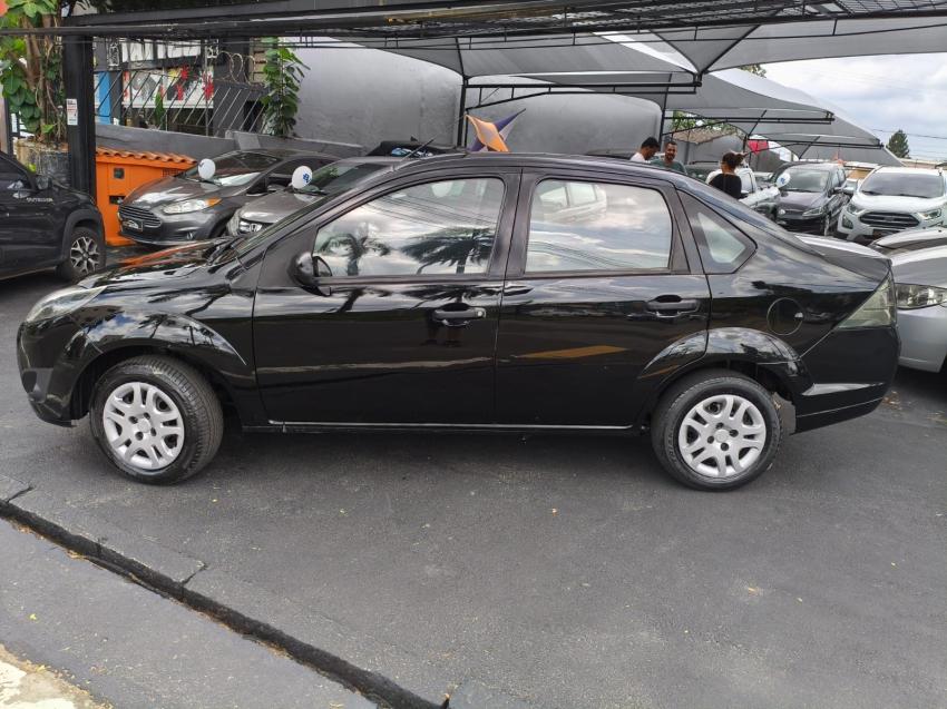 FORD Fiesta Sedan - Foto