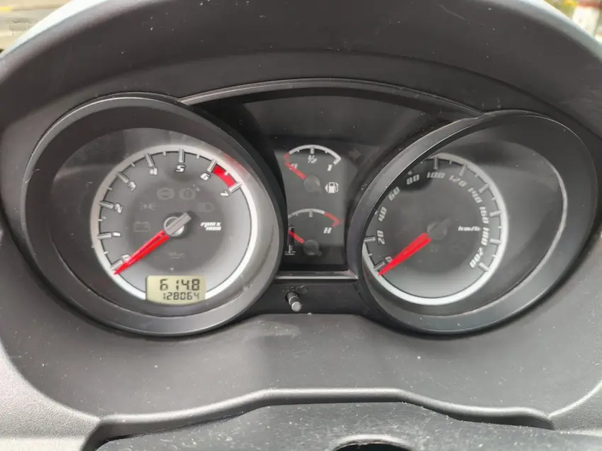 FORD Fiesta Sedan - Foto