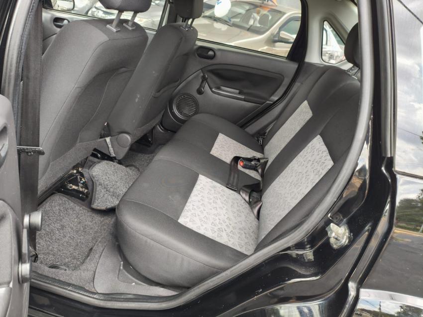 FORD Fiesta Sedan - Foto