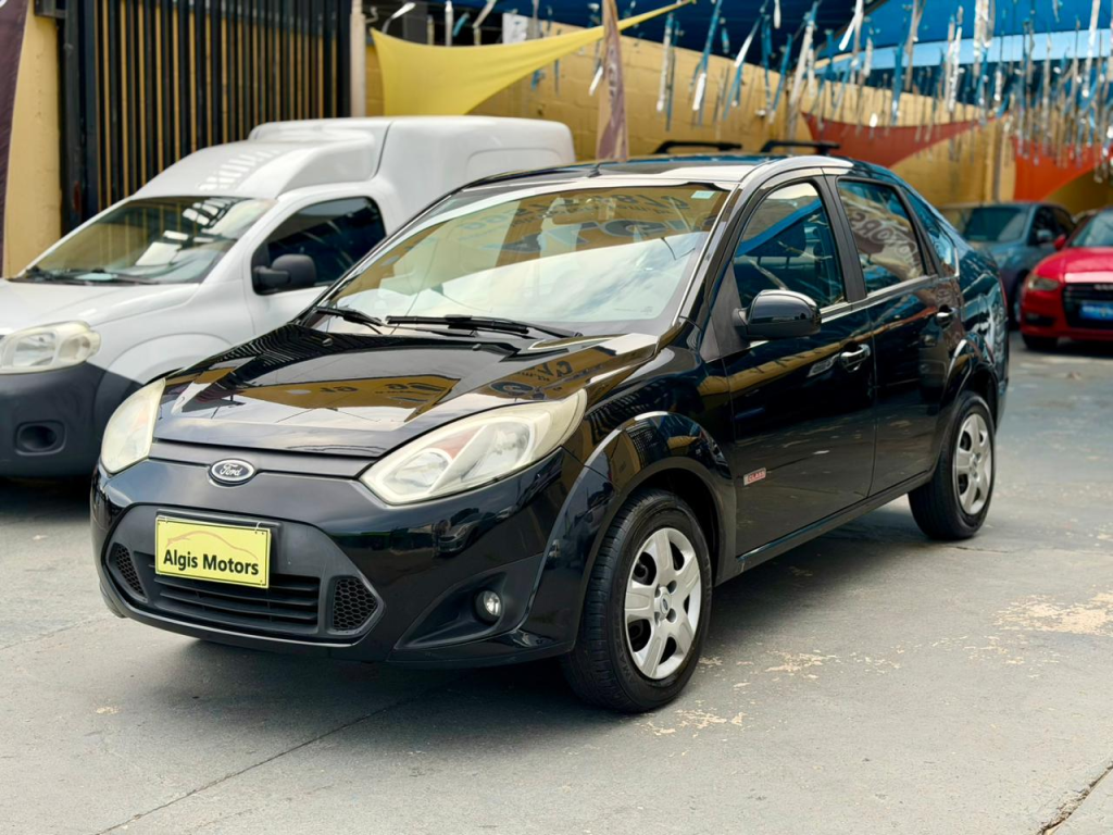 FORD Fiesta Sedan - Foto