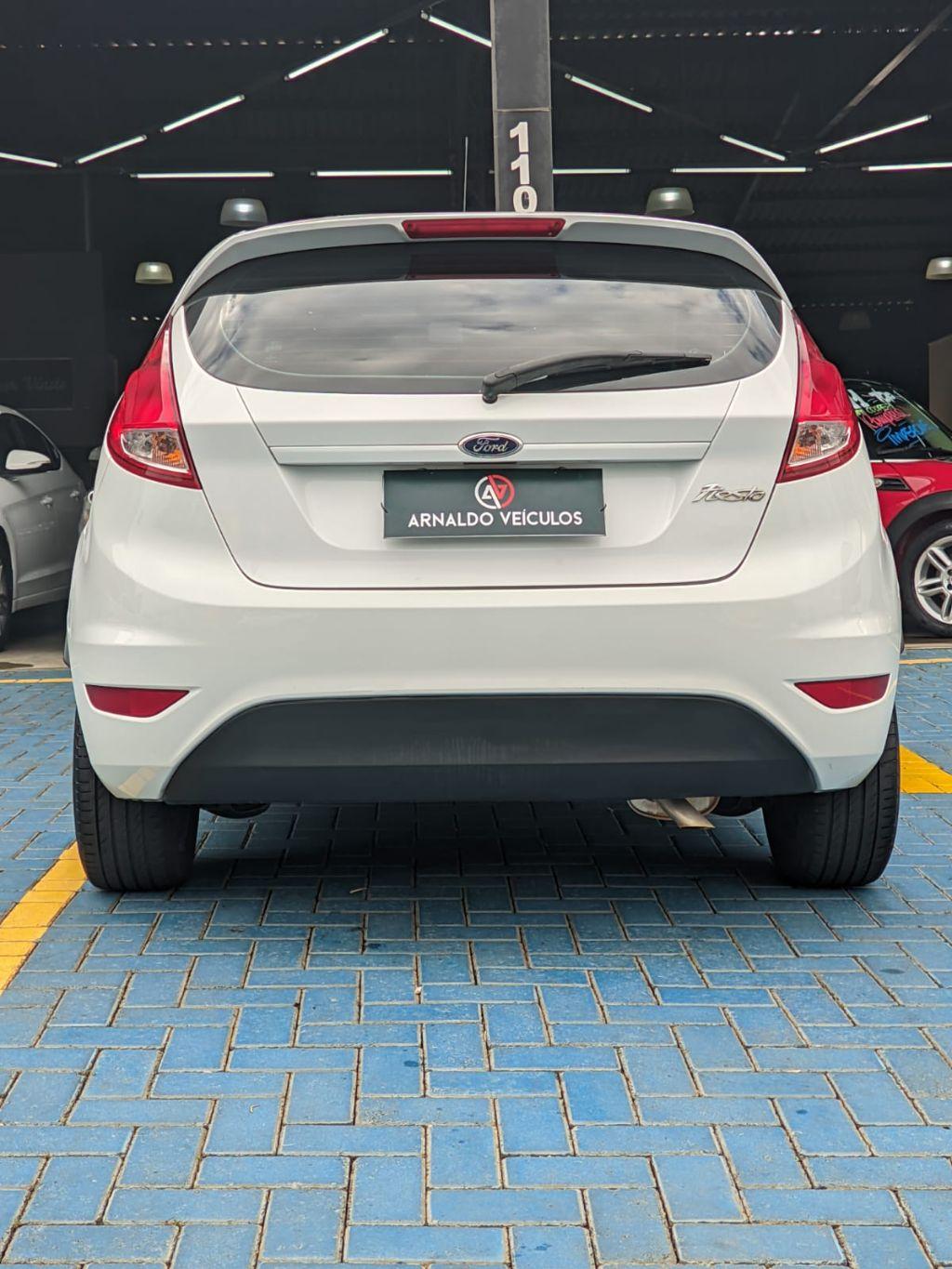 FORD Fiesta Sedan - Foto