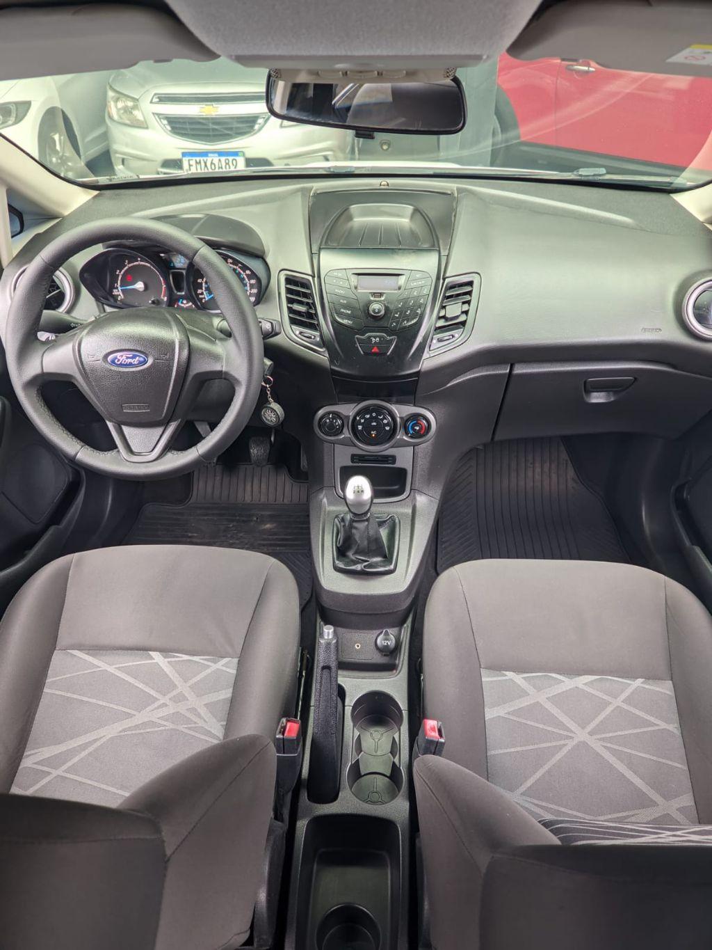 FORD Fiesta Sedan - Foto