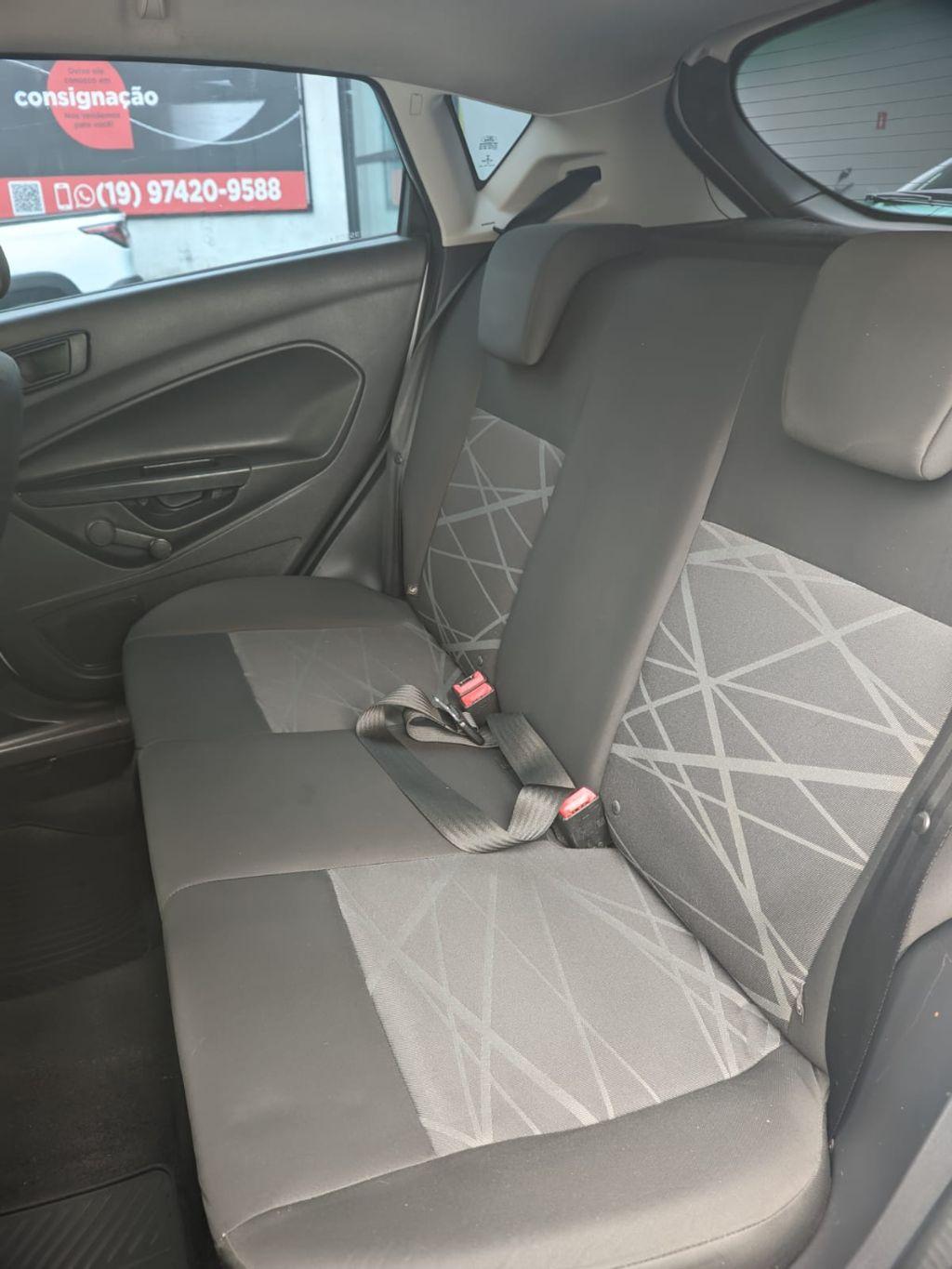 FORD Fiesta Sedan - Foto