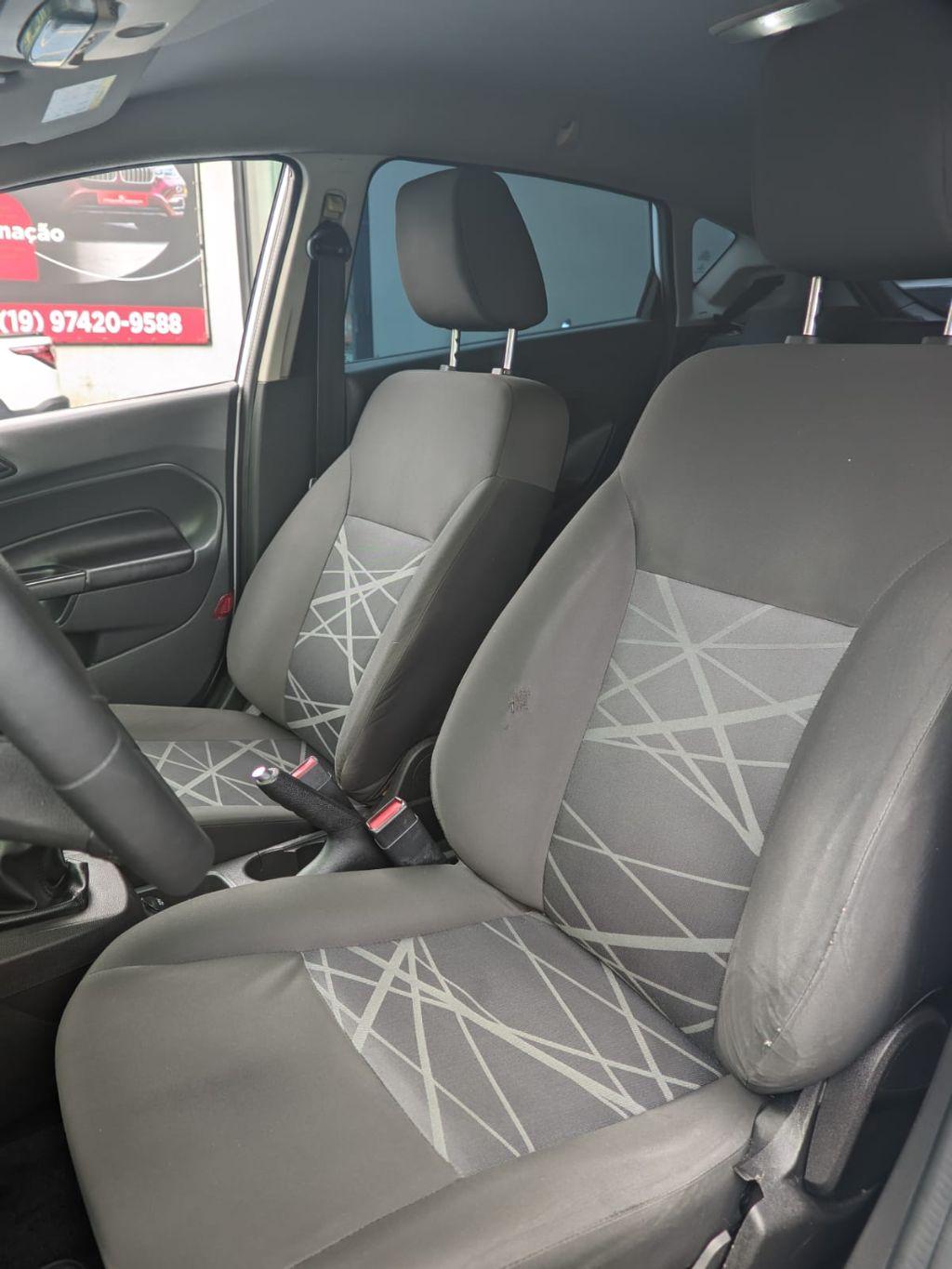 FORD Fiesta Sedan - Foto