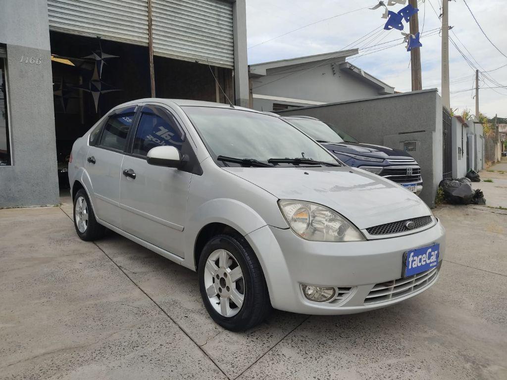 FORD Fiesta Sedan - Foto