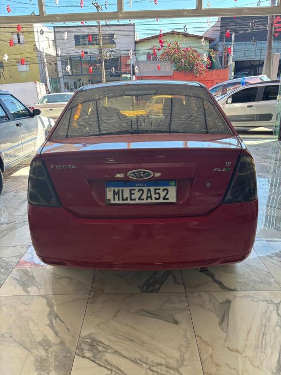 FORD Fiesta Sedan - Foto