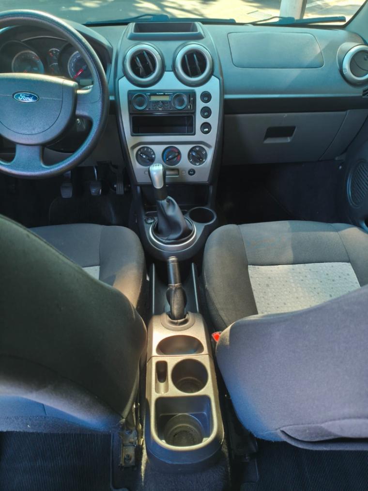 FORD Fiesta Sedan - Foto
