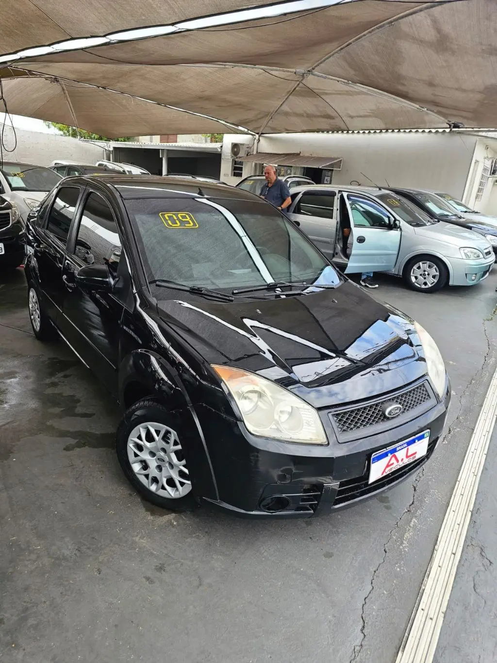 FORD Fiesta Sedan - Foto
