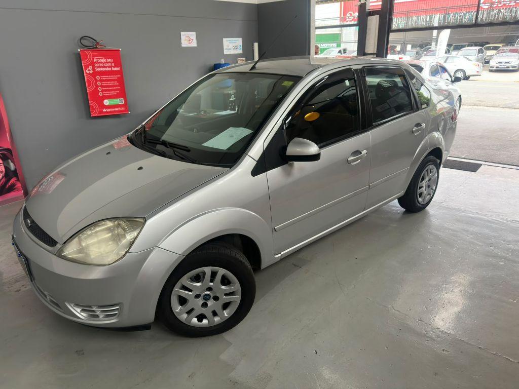 FORD Fiesta Sedan - Foto