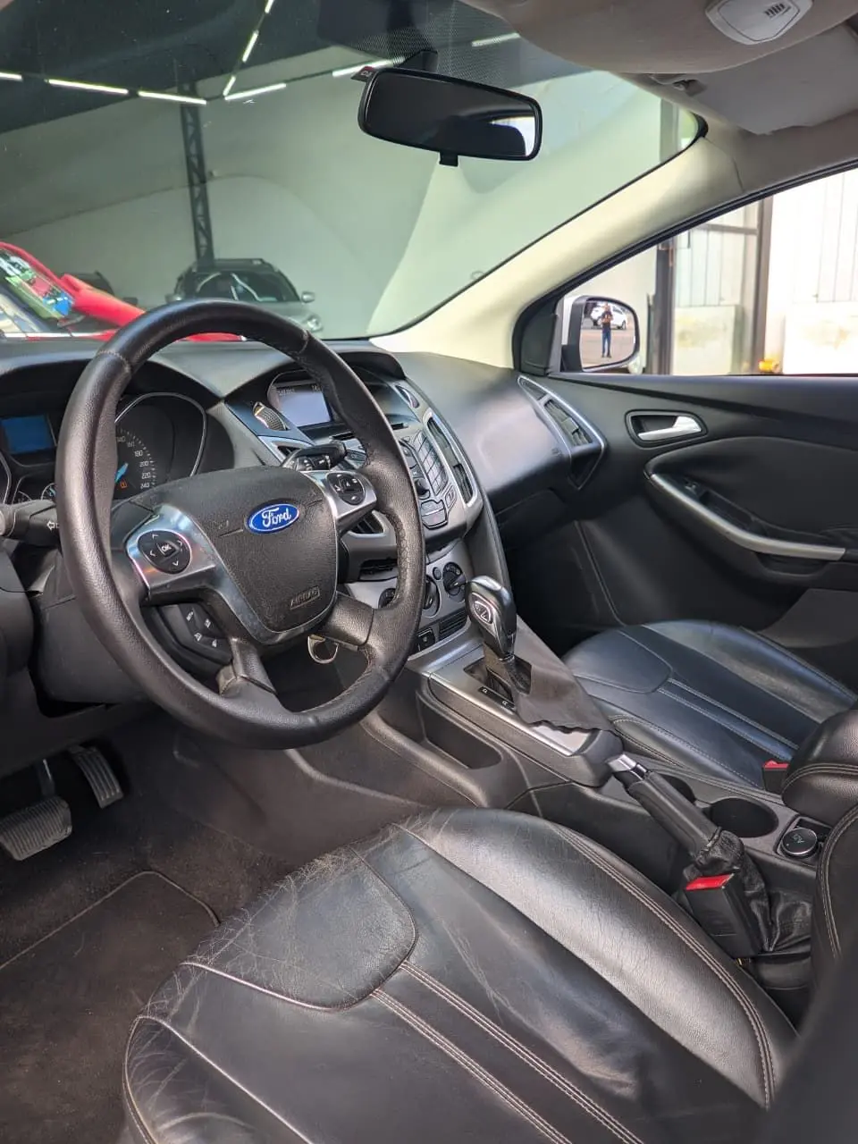 FORD Focus Hatch - Foto