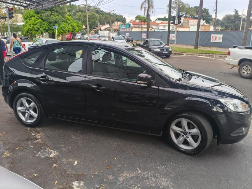 FORD Focus Hatch - Foto