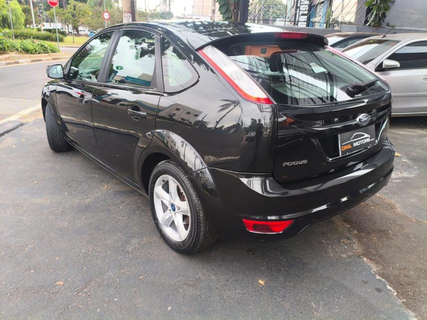 FORD Focus Hatch - Foto