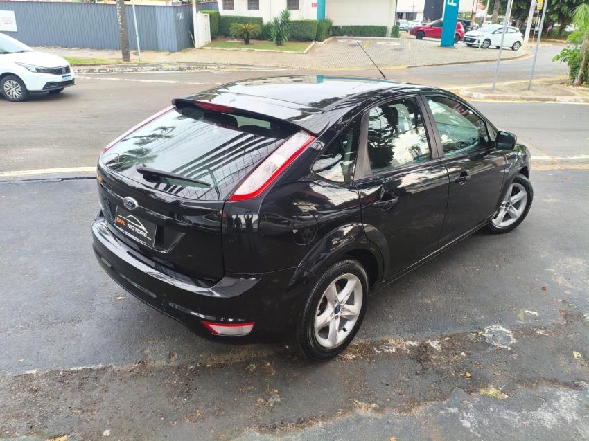 FORD Focus Hatch - Foto