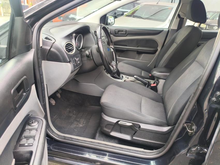 FORD Focus Hatch - Foto