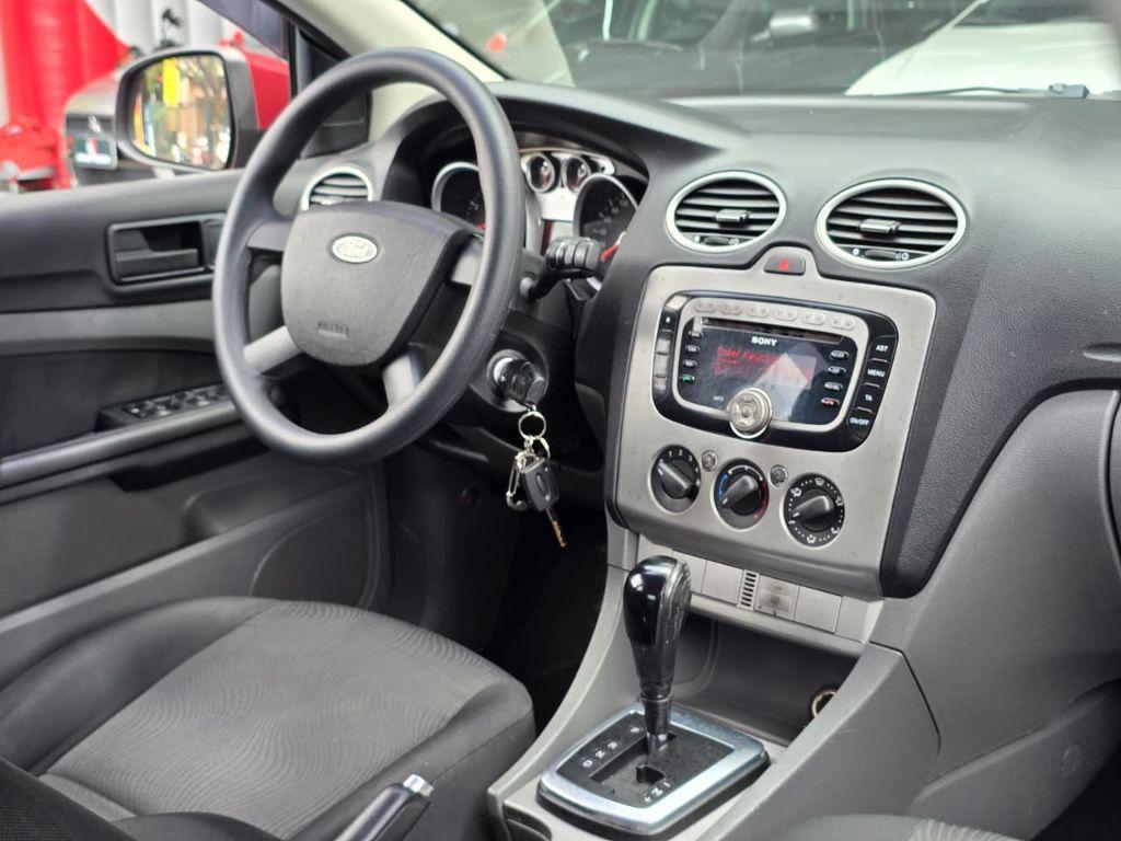 FORD Focus Hatch - Foto