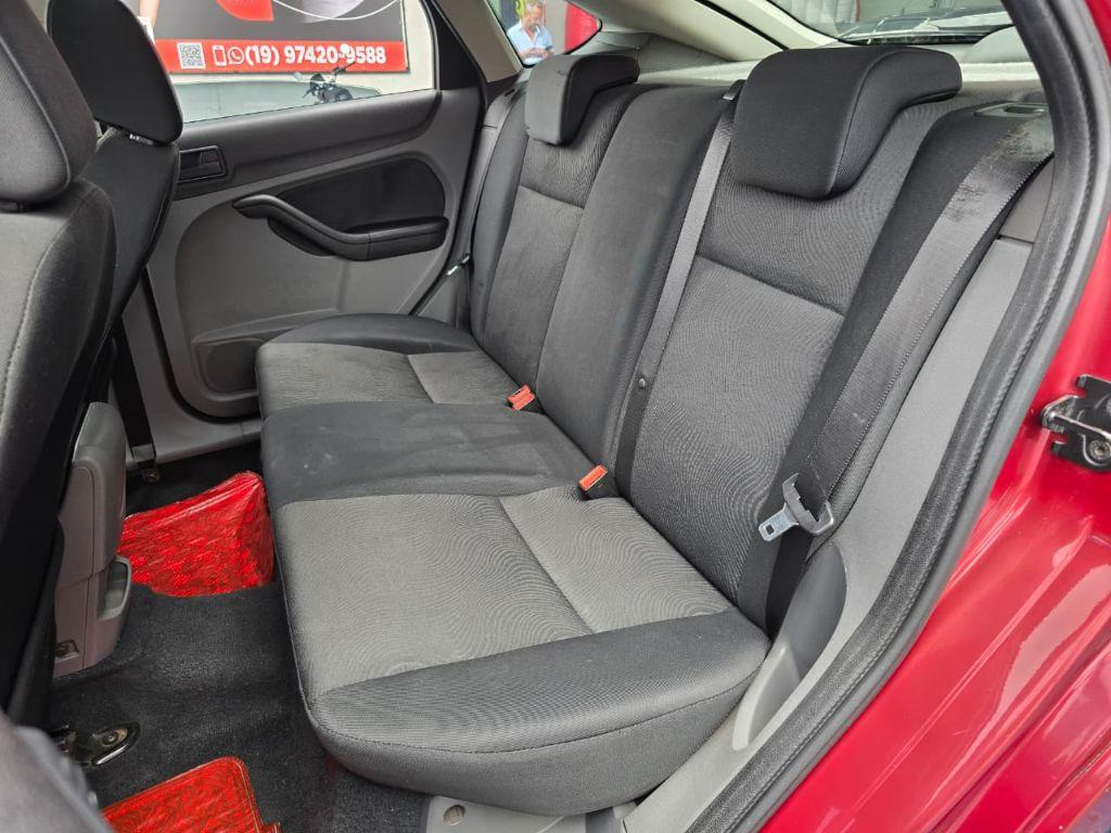 FORD Focus Hatch - Foto