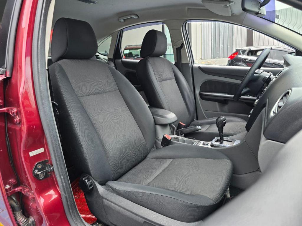 FORD Focus Hatch - Foto