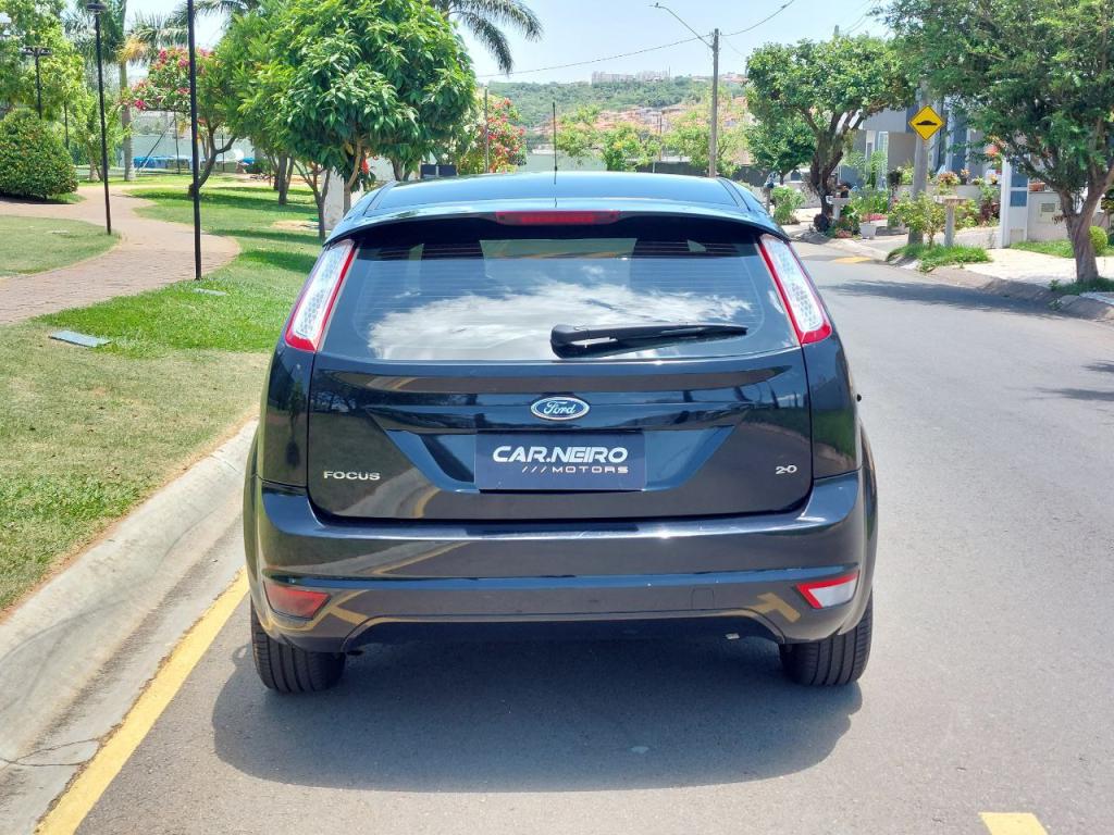 FORD Focus Hatch - Foto