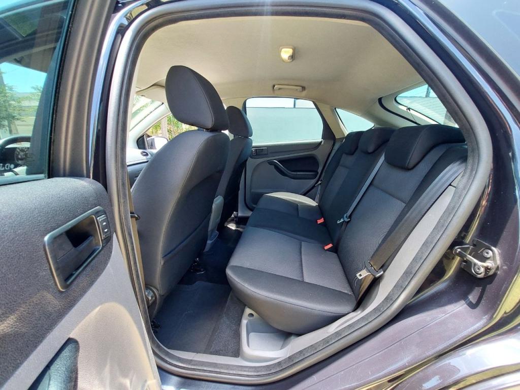 FORD Focus Hatch - Foto