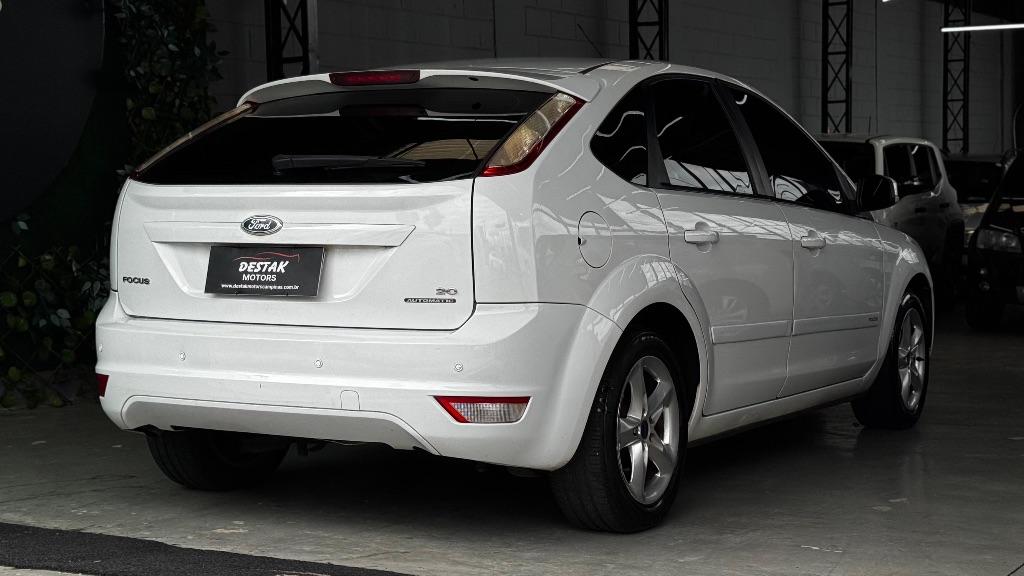 FORD Focus Hatch - Foto