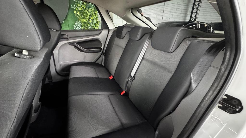 FORD Focus Hatch - Foto